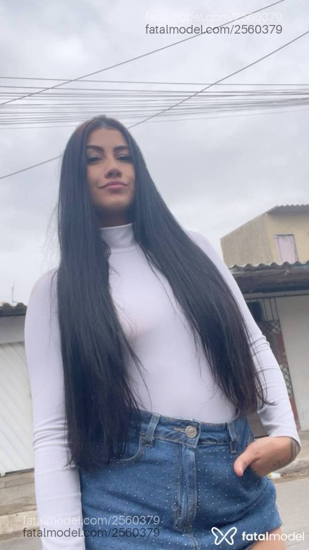 Acompanhante mulher morena (o) de olhos pretos - Kelly