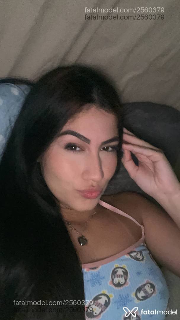 Acompanhante mulher morena (o) de olhos pretos - Kelly