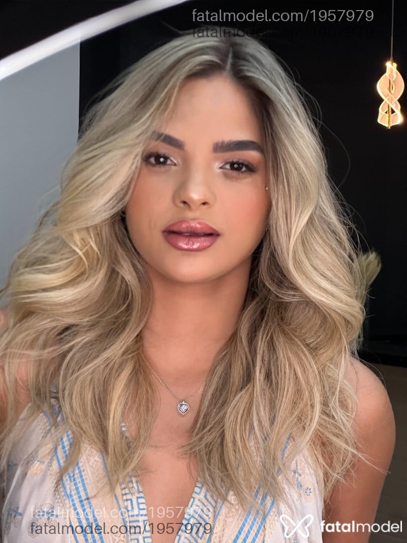Acompanhante mulher loira (o) de olhos castanhos em Grajaú Acompanhante mulher loira (o) de olhos castanhos em Grajaú - Eduarda