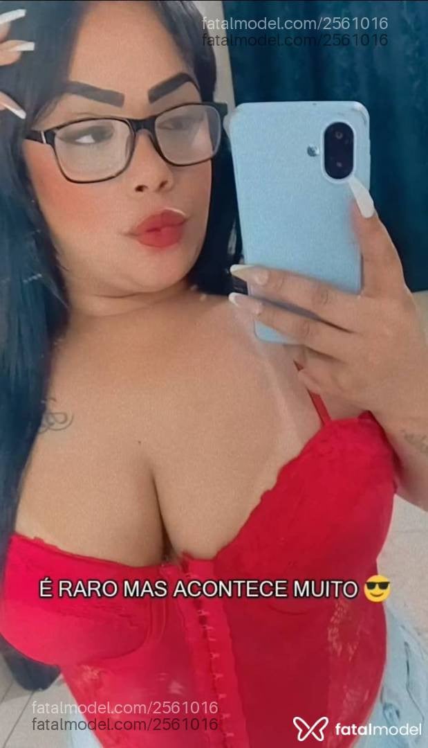 Acompanhante mulher morena (o) de olhos castanhos - Samantha