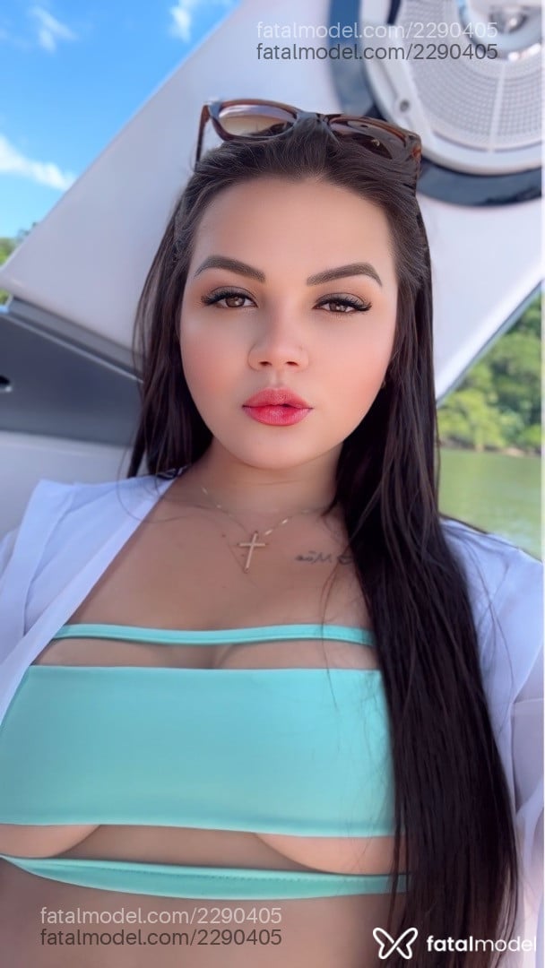 Acompanhante mulher com cabelo castanho de olhos castanhos em Guarapuava - Luiza Gabriela