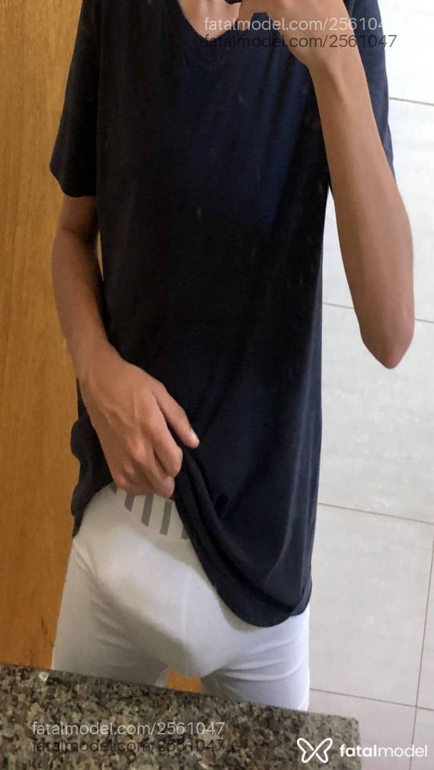 Acompanhante homem com cabelo castanho de olhos castanhos em Nova Andradina - Bruninho