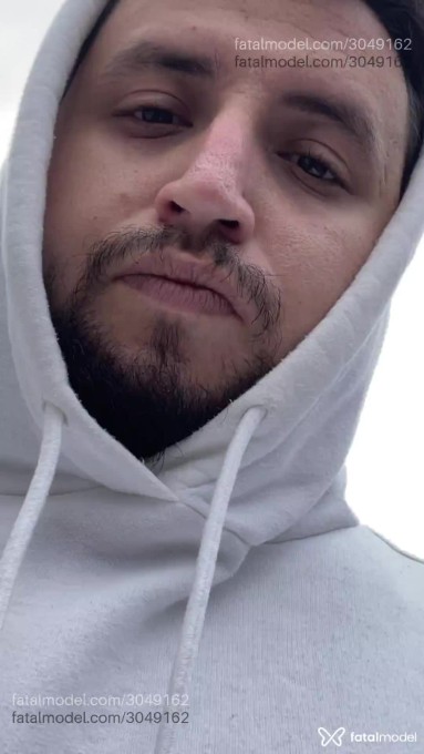 Acompanhante homem com cabelo castanho de olhos castanhos em Virtual Acompanhante homem com cabelo castanho de olhos castanhos em Virtual - Guilherme Ferreira