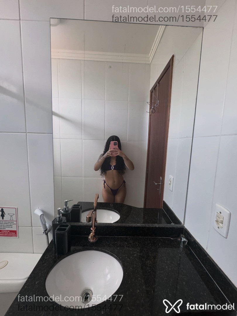 Acompanhante mulher com cabelo castanho de olhos castanhos em Rio de Janeiro Acompanhante mulher com cabelo castanho de olhos castanhos em Rio de Janeiro - Mycaella