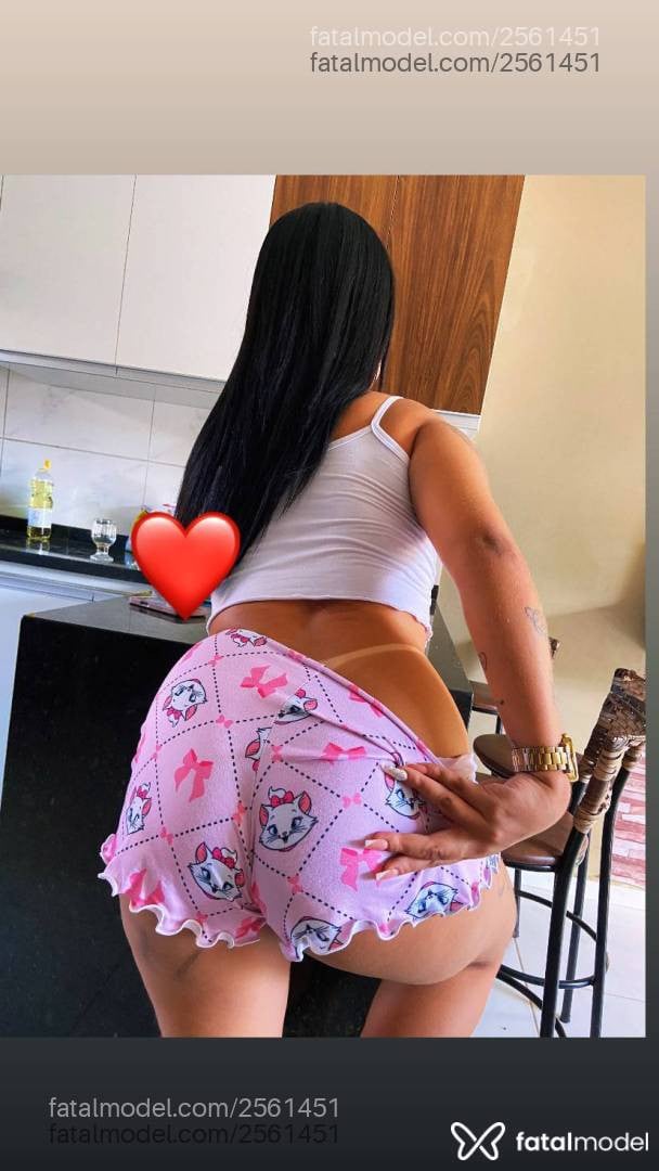 Acompanhante mulher morena (o) de olhos castanhos em Taquaritinga - Larissa Oliver