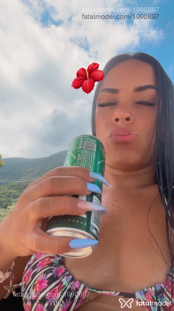 Acompanhante mulher com cabelo castanho de olhos pretos em Serra Negra Acompanhante mulher com cabelo castanho de olhos pretos em Serra Negra - Gabrielaa