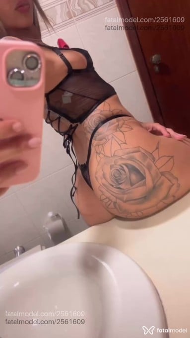 Acompanhante mulher loira (o) de olhos castanhos em Araraquara - Julia