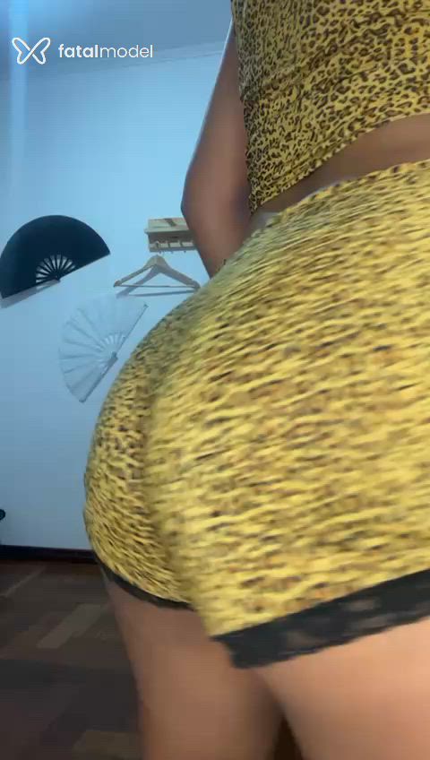 Acompanhante mulher com cabelo castanho de olhos castanhos - Flavia Acompanhante mulher com cabelo castanho de olhos castanhos - Flavia