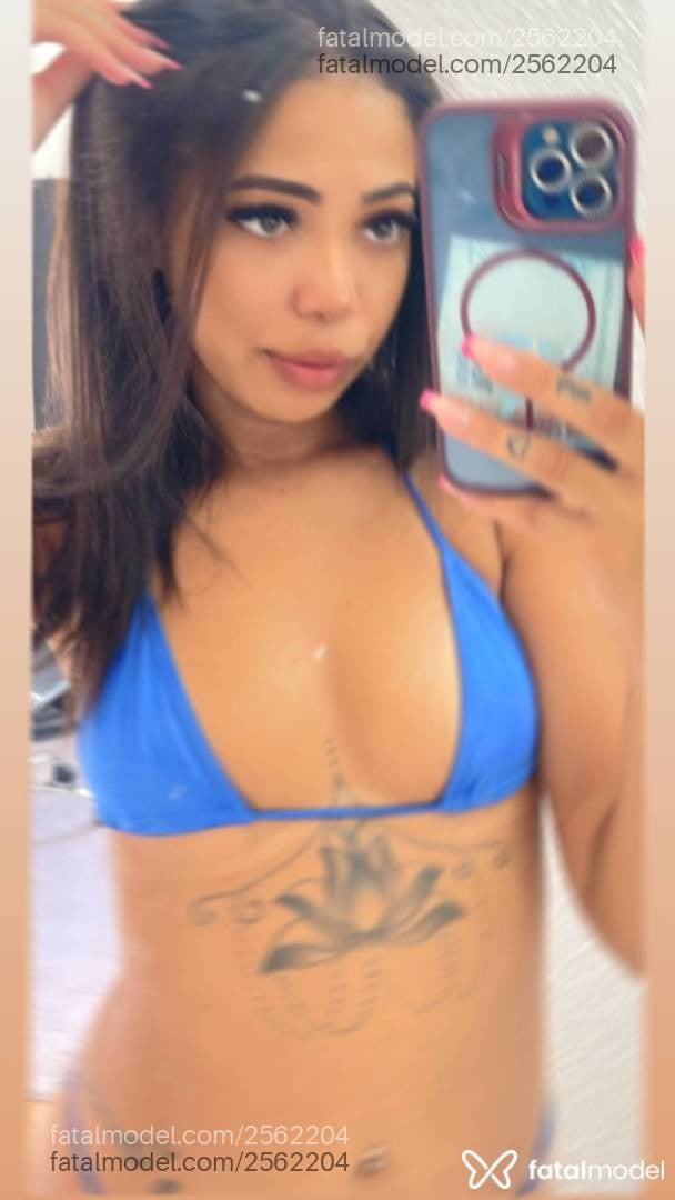 Acompanhante mulher com cabelo castanho de olhos castanhos - Flavia