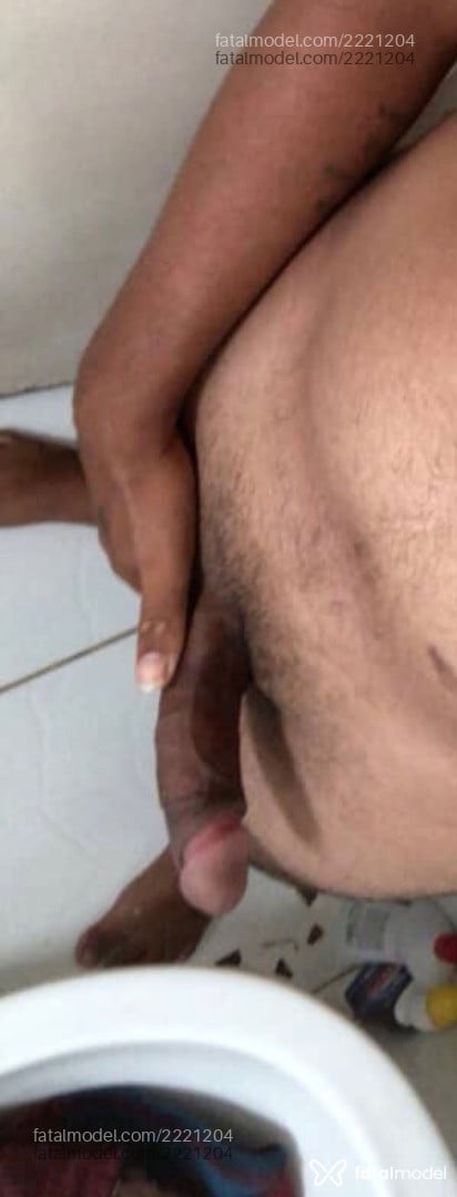 Acompanhante homem morena (o) de olhos castanhos em Iconha - Felipe