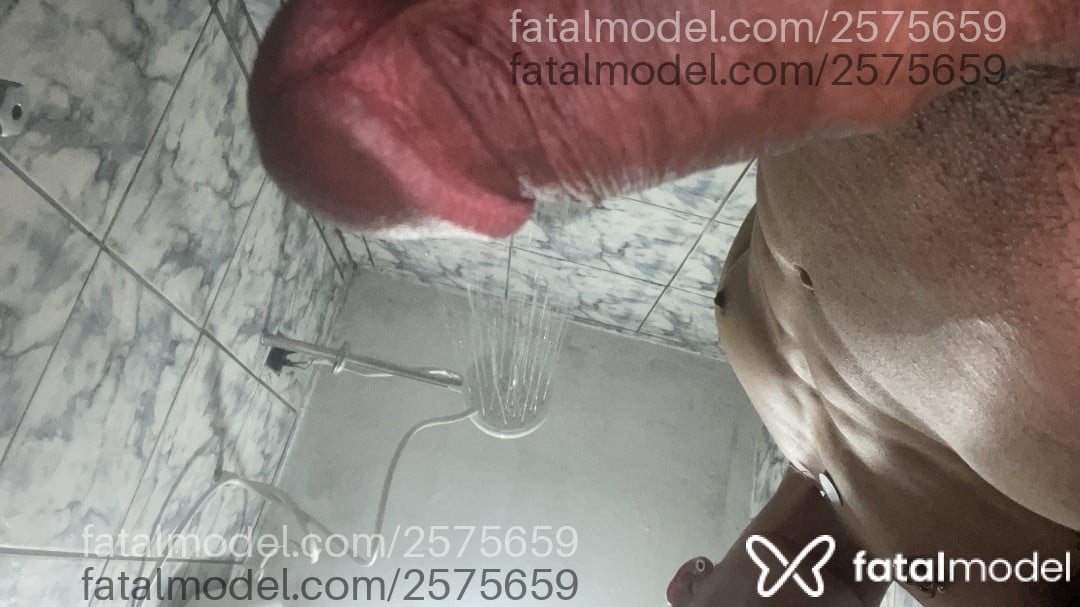 Acompanhante homem com cabelo castanho de olhos castanhos em Ribeirão Preto - Wallker