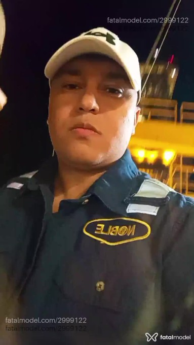 Acompanhante homem com cabelo castanho de olhos castanhos em Rio de Janeiro Acompanhante homem com cabelo castanho de olhos castanhos em Rio de Janeiro - Spider