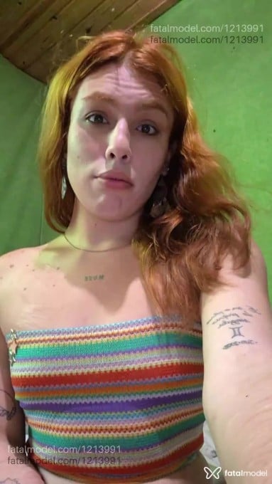 Acompanhante travesti ruiva (o) de olhos castanhos em Santa Cruz do Sul - Allana
