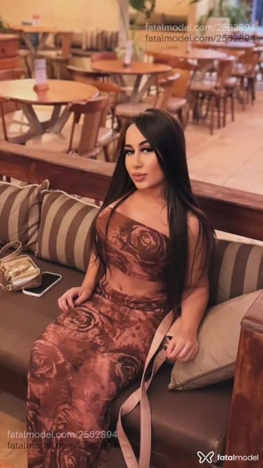 Acompanhante mulher com cabelo castanho de olhos pretos em Araguaína - Mel Nogueira