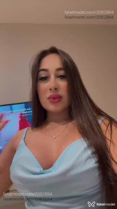 Acompanhante mulher com cabelo castanho de olhos pretos em Araguaína - Mel Nogueira
