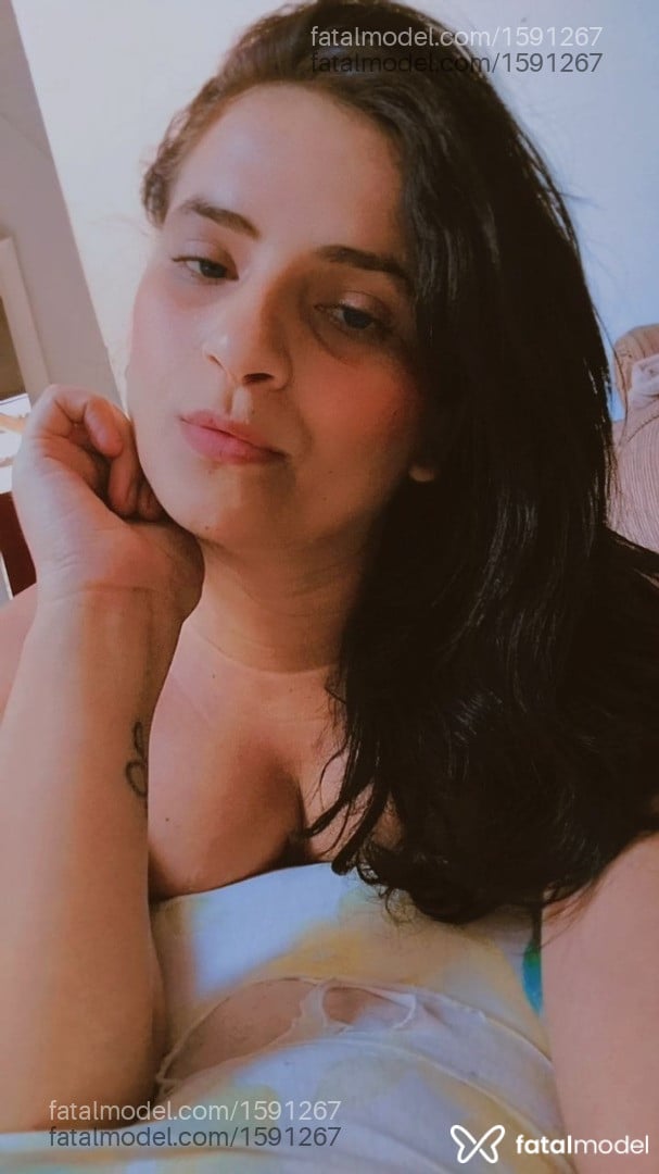 Acompanhante mulher morena (o) de olhos castanhos em Rondonópolis - Morena