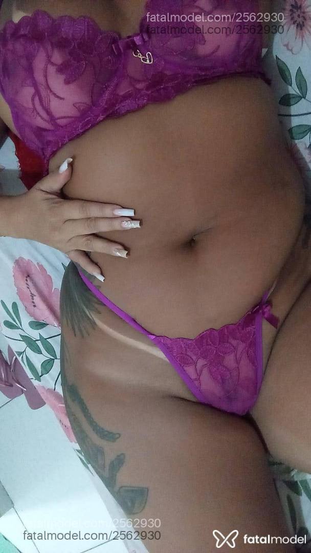 Acompanhante mulher morena (o) de olhos castanhos - Carol