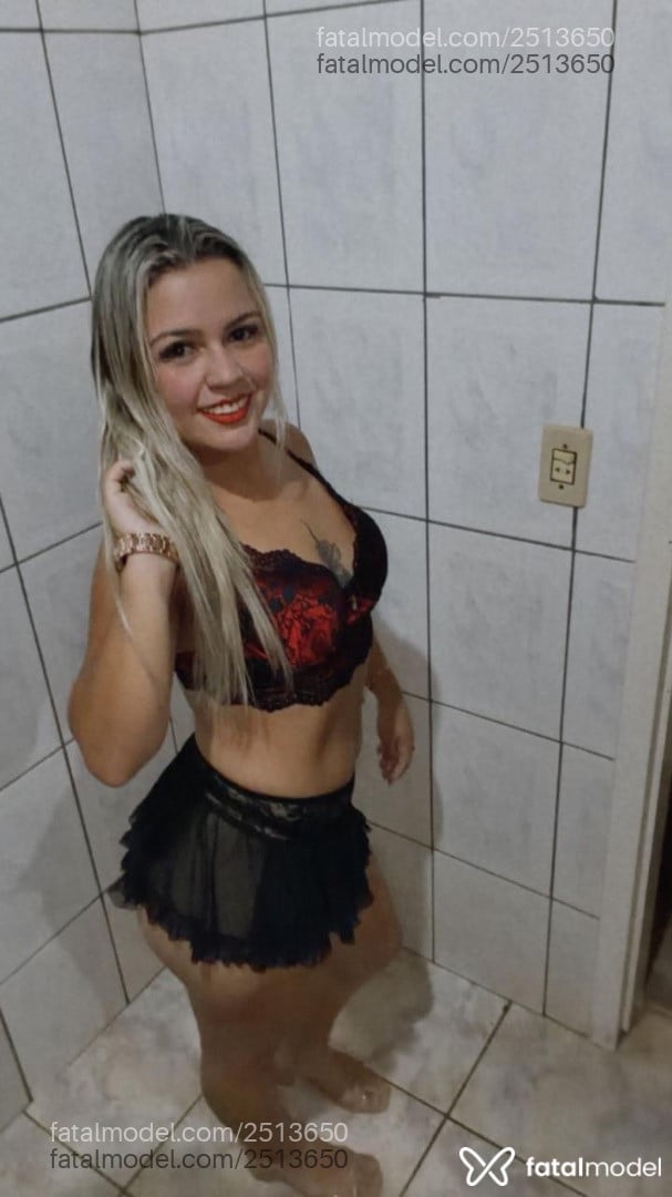 Acompanhante mulher loira (o) de olhos castanhos em Juara - Michele