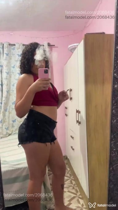 Acompanhante mulher trans morena (o) de olhos castanhos em Duque de Caxias Acompanhante mulher trans morena (o) de olhos castanhos em Duque de Caxias - Vitoria