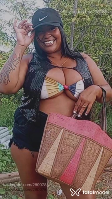 Acompanhante mulher morena (o) de olhos pretos em João Pessoa - Sther