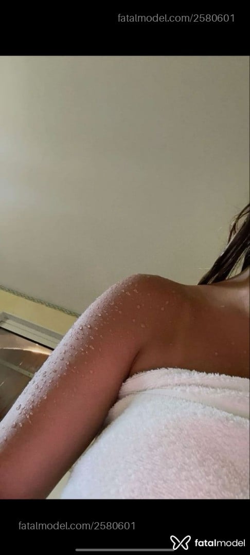 Acompanhante mulher morena (o) de olhos castanhos em Uberlândia - Karol