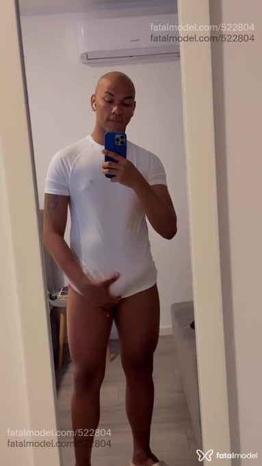 Acompanhante homem morena (o) de olhos pretos em Cuiabá Acompanhante homem morena (o) de olhos pretos em Cuiabá - BAIANO