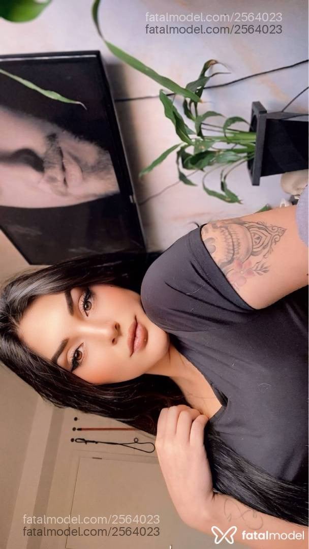 Acompanhante mulher morena (o) de olhos verdes em São Paulo - Megan Devonne