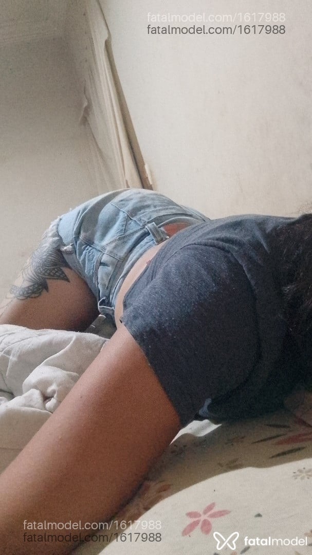Acompanhante mulher morena (o) de olhos mel em Caldas Novas - Emilly