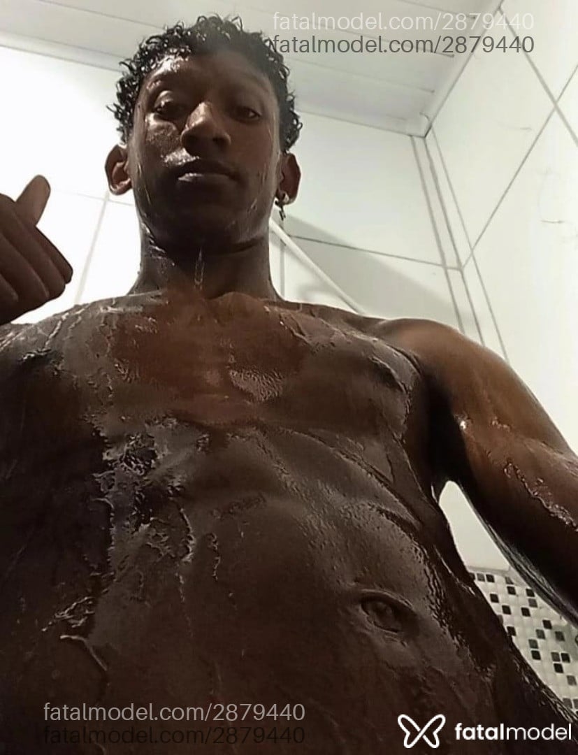 Acompanhante homem morena (o) de olhos castanhos em Porto Alegre - Kauazin