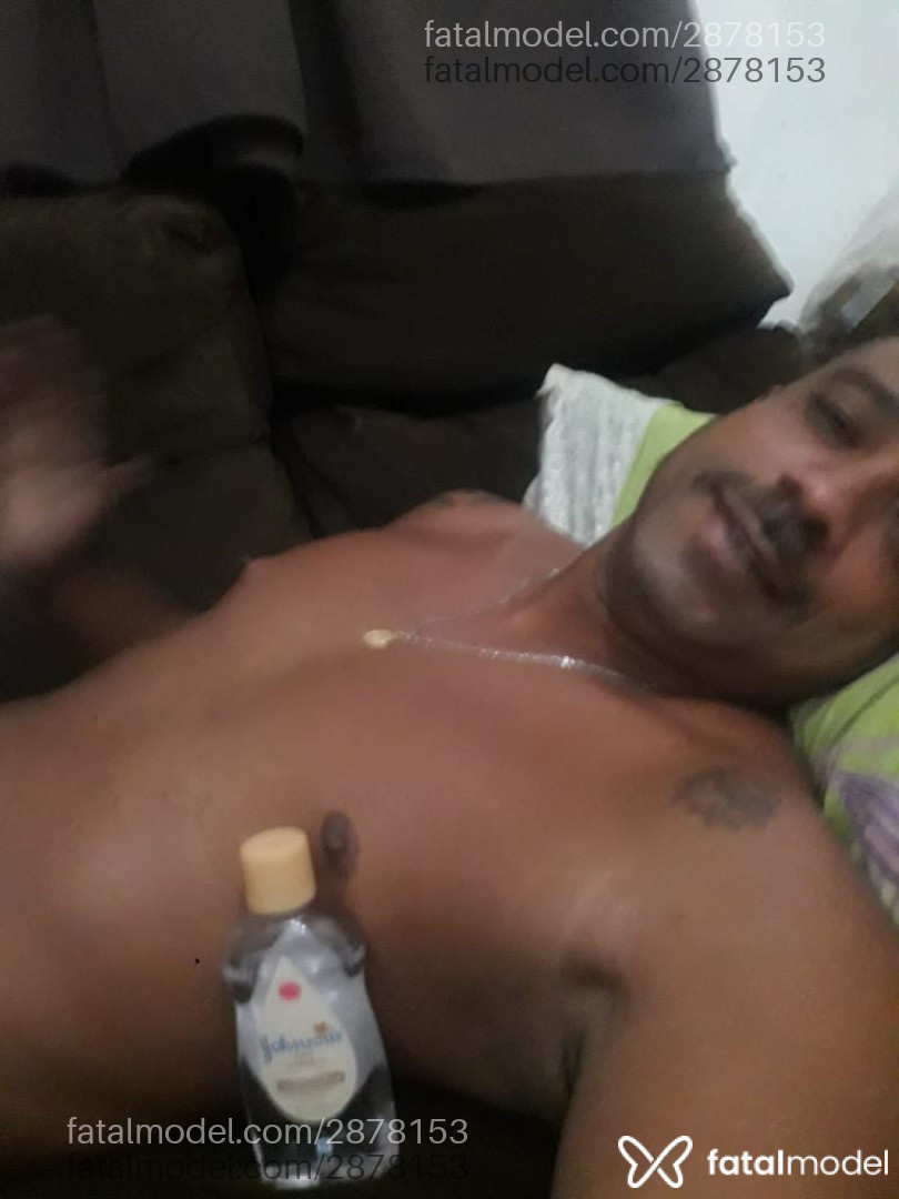 Acompanhante homem com cabelo castanho de olhos castanhos - Alan Alcantara Acompanhante homem com cabelo castanho de olhos castanhos - Alan Alcantara