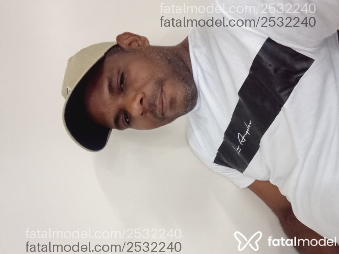 Acompanhante homem morena (o) de olhos pretos em Jaraguá do Sul Acompanhante homem morena (o) de olhos pretos em Jaraguá do Sul - Morenogostoso