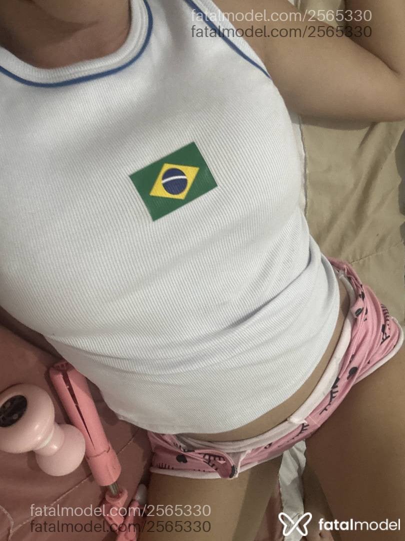 Acompanhante mulher com cabelo castanho de olhos castanhos - Domme Lis