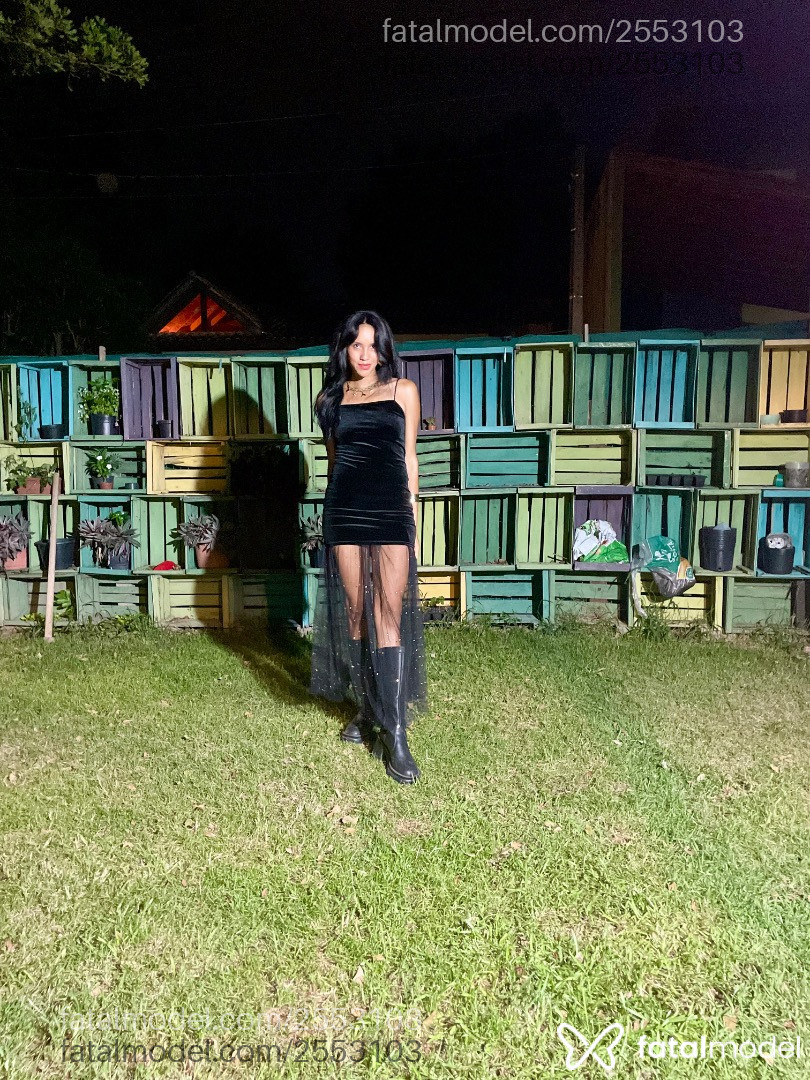 Acompanhante mulher morena (o) de olhos pretos em Virtual Acompanhante mulher morena (o) de olhos pretos em Virtual - Goddesmy