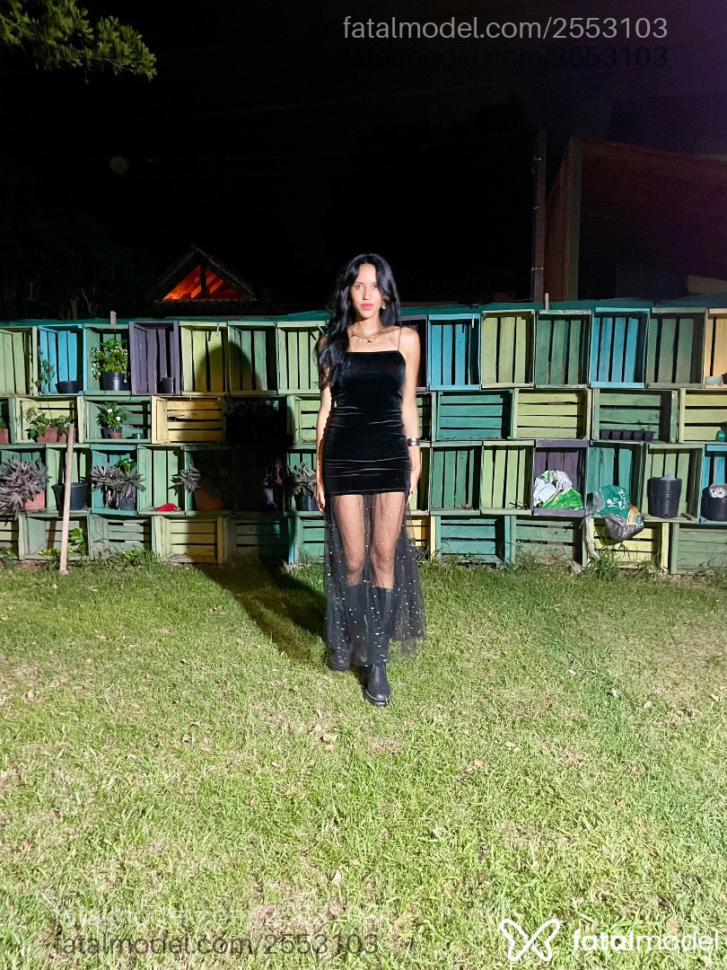 Acompanhante mulher morena (o) de olhos pretos em Virtual Acompanhante mulher morena (o) de olhos pretos em Virtual - Goddesmy