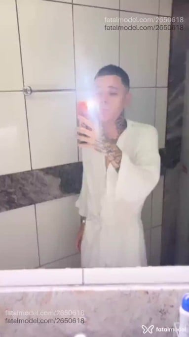 Acompanhante homem com cabelo castanho de olhos verdes em Boa Viagem Acompanhante homem com cabelo castanho de olhos verdes em Boa Viagem - Jhonsantos