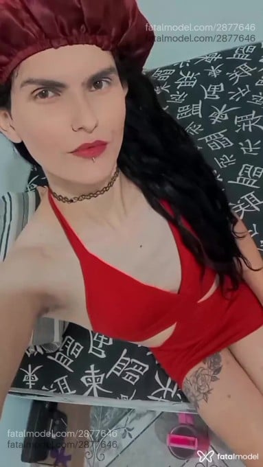 Acompanhante mulher trans loira (o) de olhos verdes - Lara Croftt Acompanhante mulher trans loira (o) de olhos verdes - Lara Croftt