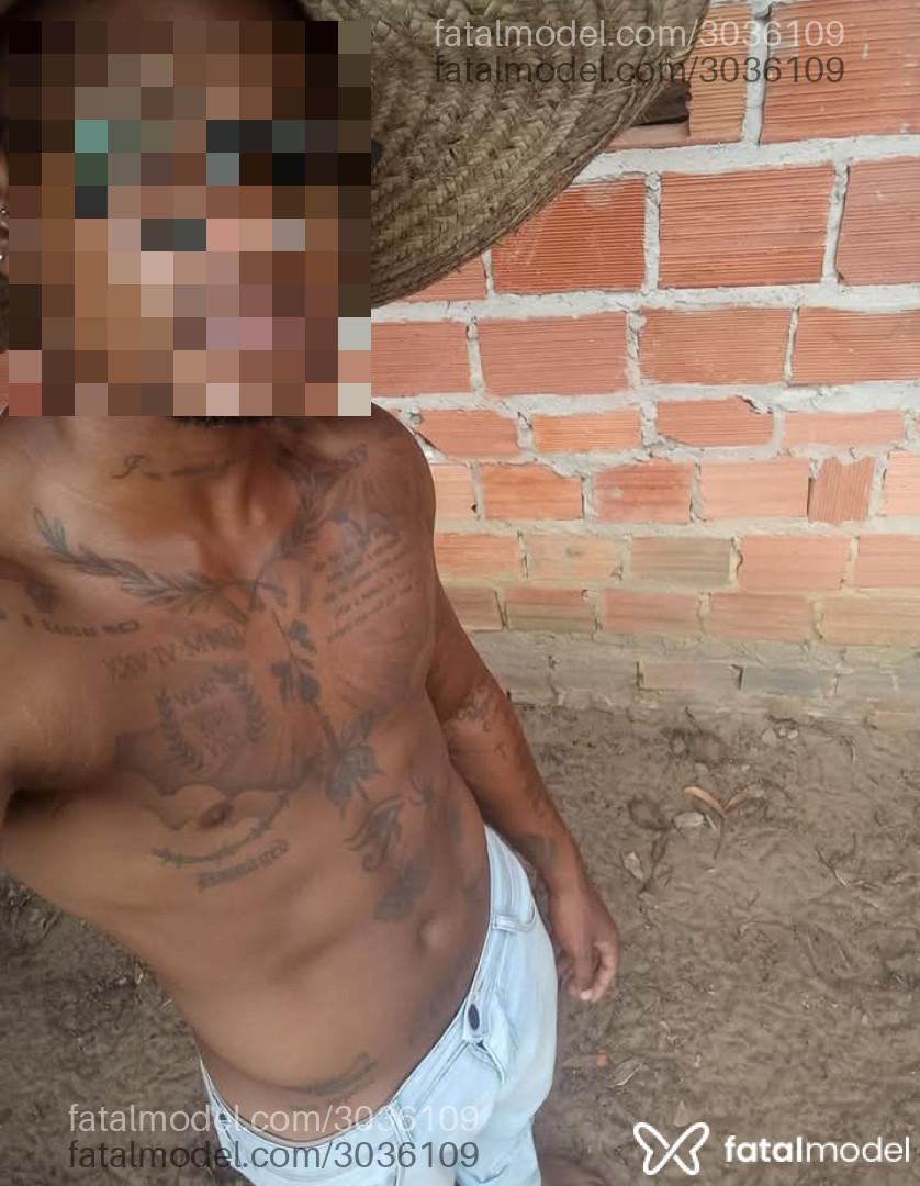 Acompanhante homem com cabelo castanho de olhos castanhos - Lucas Santos
