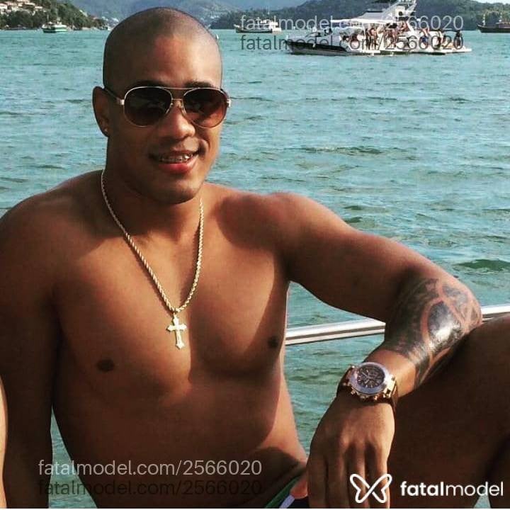 Acompanhante homem morena (o) de olhos castanhos em Joaçaba Acompanhante homem morena (o) de olhos castanhos em Joaçaba - Kaio Santana