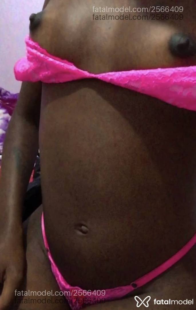 Acompanhante mulher morena (o) de olhos pretos - Madu
