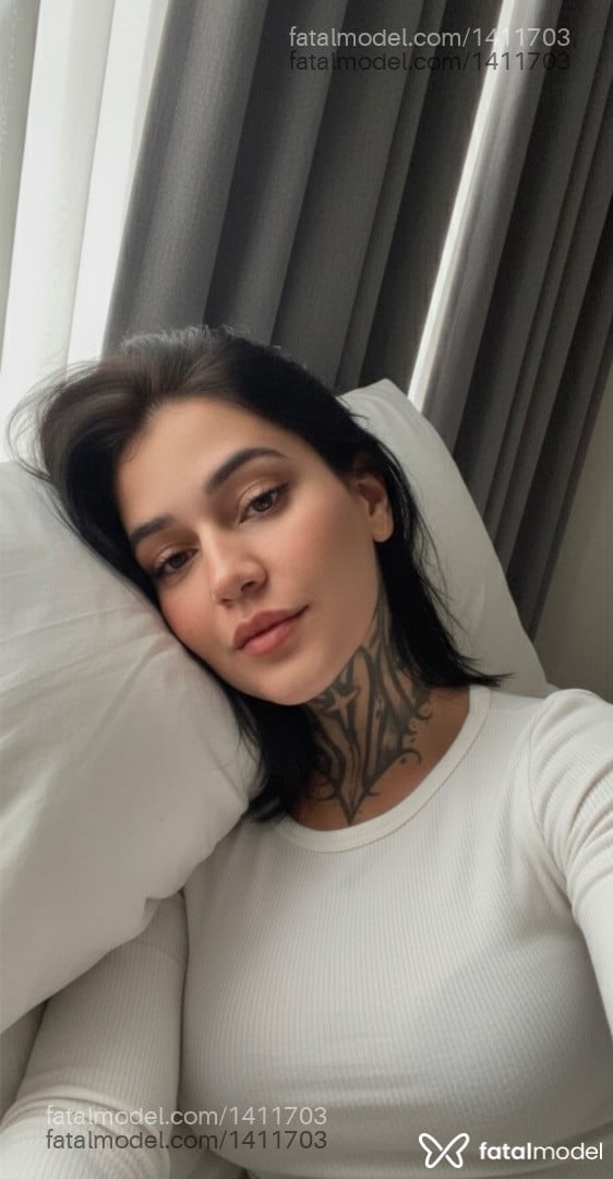 Acompanhante mulher morena (o) de olhos mel - Engel Menezes