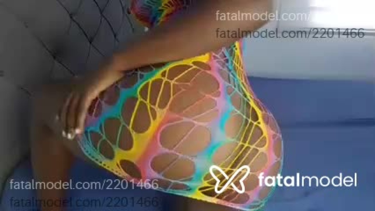 Acompanhante mulher com cabelo castanho de olhos pretos em Armação dos Búzios - Lorenna