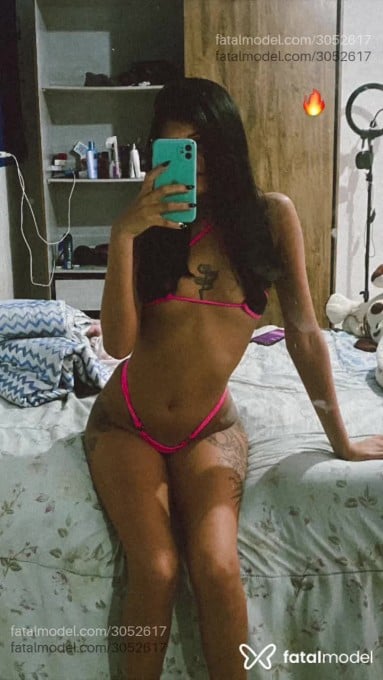 Acompanhante mulher morena (o) de olhos castanhos - Isabelli Oliveira