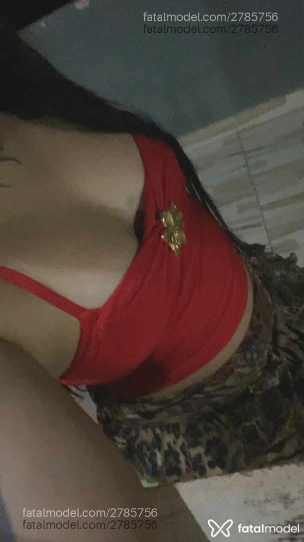 Acompanhante mulher ruiva (o) de olhos castanhos em Novo Progresso - Maia Flores
