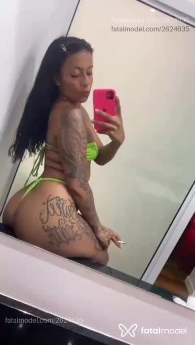 Acompanhante mulher morena (o) de olhos castanhos em São José Acompanhante mulher morena (o) de olhos castanhos em São José - Camila Amorim