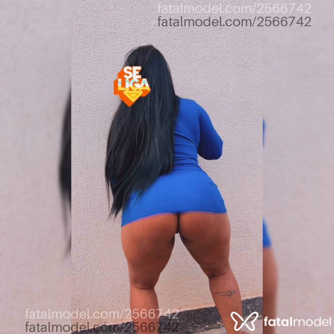 Acompanhante mulher morena (o) de olhos castanhos - Livia