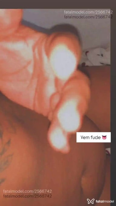 Acompanhante mulher morena (o) de olhos castanhos em Botucatu - Livia
