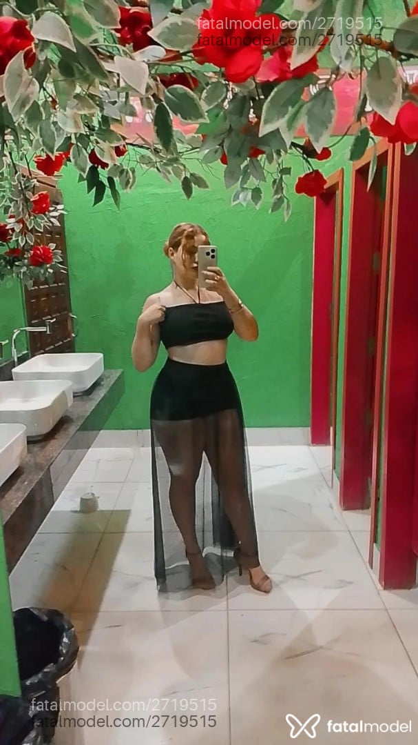 Acompanhante mulher ruiva (o) de olhos verdes em Brasília - Alana Araújo