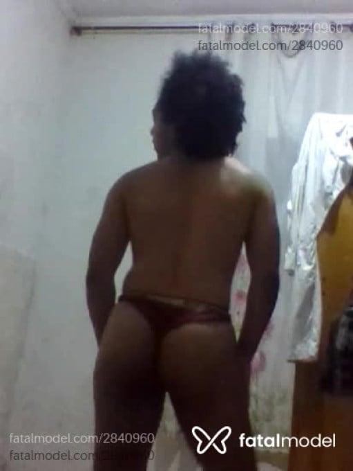 Acompanhante homem com cabelo castanho de olhos castanhos em São Paulo - Bruna Angell