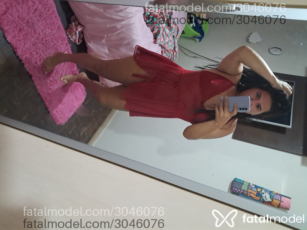 Acompanhante mulher morena (o) de olhos castanhos em Vila Velha Acompanhante mulher morena (o) de olhos castanhos em Vila Velha - Crystal
