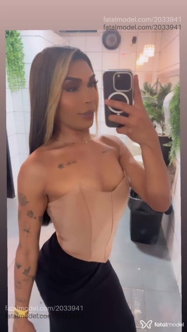 Acompanhante mulher trans morena (o) de olhos castanhos em Campo Novo do Parecis - Imolla
